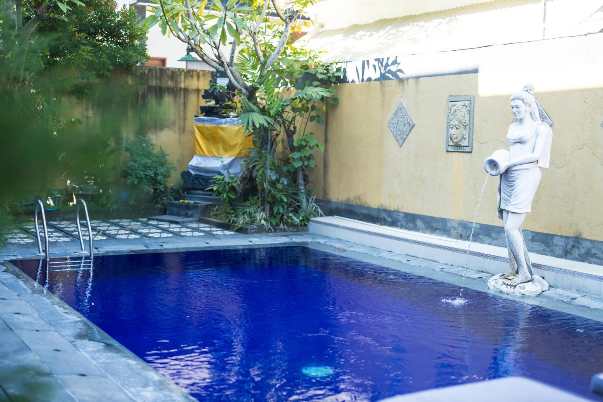 Sanata Yoga Guesthouse Canggu Eksteriør billede