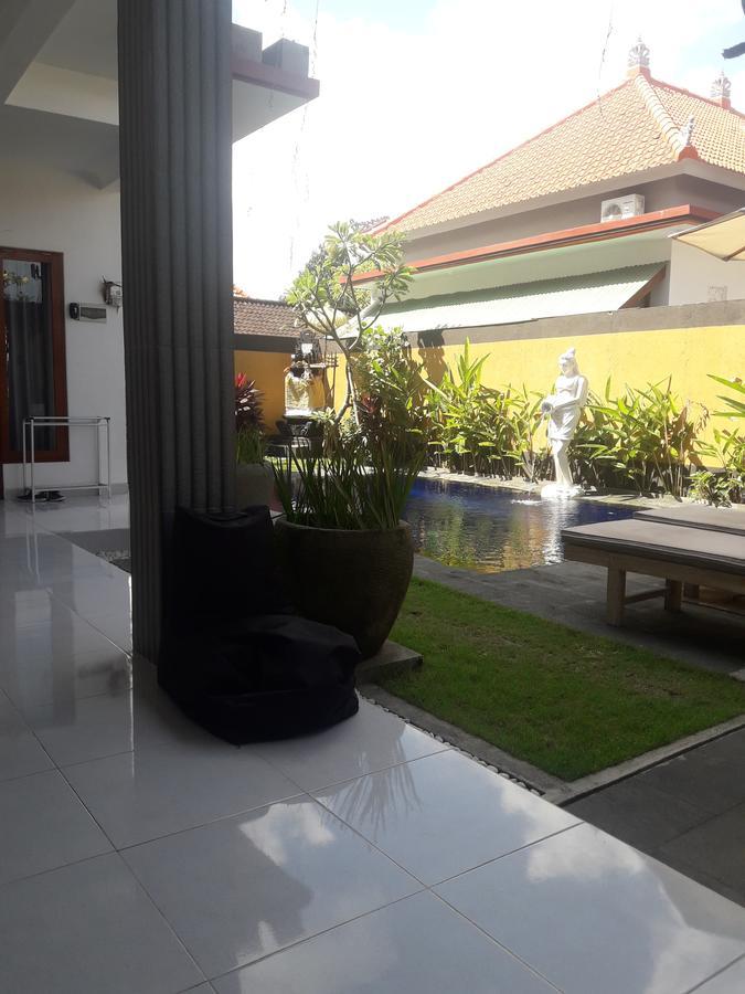 Sanata Yoga Guesthouse Canggu Eksteriør billede